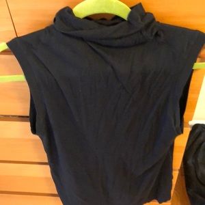 Lululemon Black sleeveless turtleneck